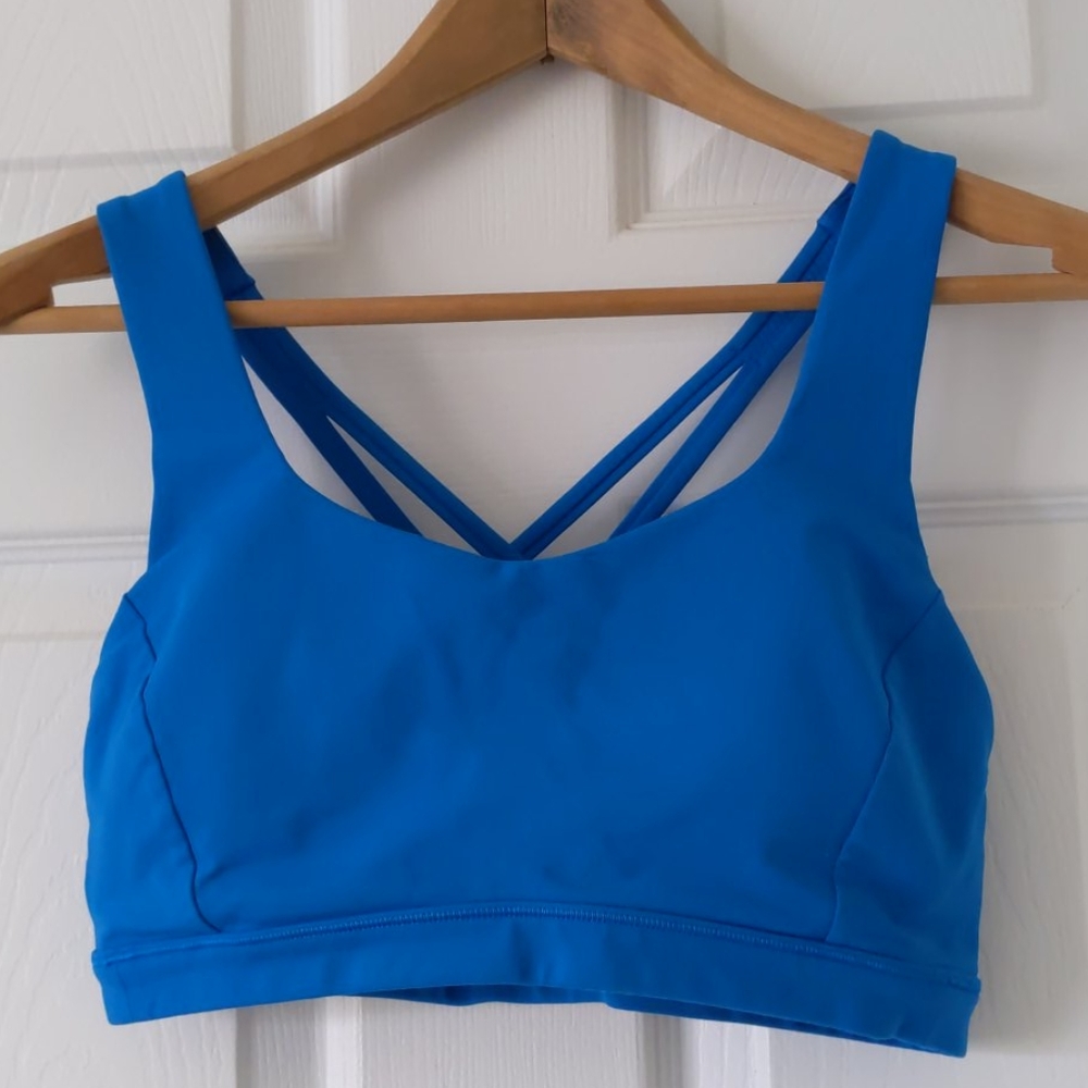 Lululemon Free To Be Serene Sports Bra
